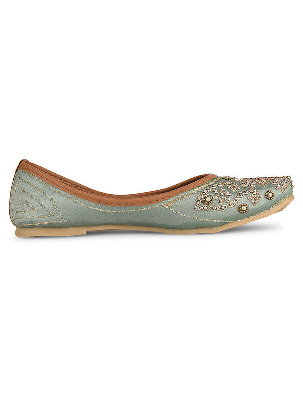 Handcrafted juttis, heels, bellies, flats, and mules for weddings, festivals, and daily wear – DESI COLOUR