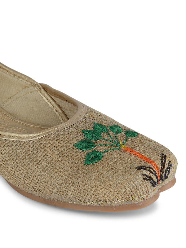 Handcrafted juttis, heels, bellies, flats, and mules for weddings, festivals, and daily wear – DESI COLOUR