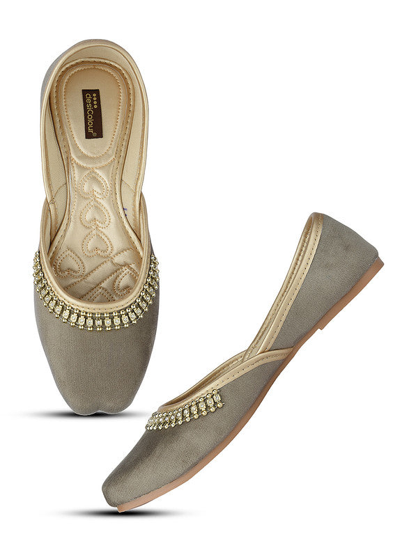Handcrafted juttis, heels, bellies, flats, and mules for weddings, festivals, and daily wear – DESI COLOUR