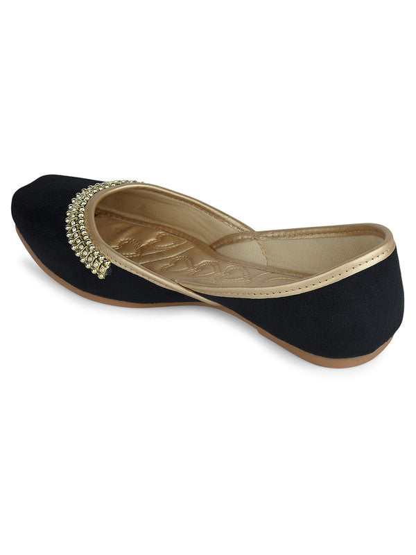 Handcrafted juttis, heels, bellies, flats, and mules for weddings, festivals, and daily wear – DESI COLOUR