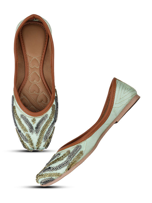 Handcrafted juttis, heels, bellies, flats, and mules for weddings, festivals, and daily wear – DESI COLOUR