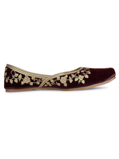 Handcrafted juttis, heels, bellies, flats, and mules for weddings, festivals, and daily wear – DESI COLOUR