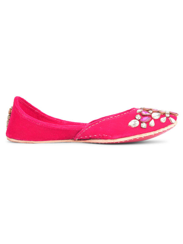 Handcrafted juttis, heels, bellies, flats, and mules for weddings, festivals, and daily wear – DESI COLOUR