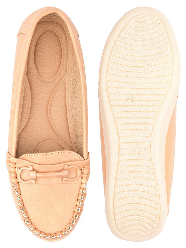 Handcrafted juttis, heels, bellies, flats, and mules for weddings, festivals, and daily wear – DESI COLOUR