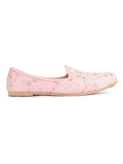 Handcrafted juttis, heels, bellies, flats, and mules for weddings, festivals, and daily wear – DESI COLOUR