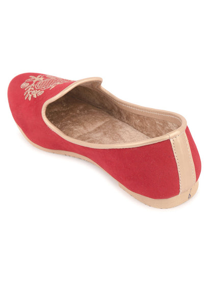 Handcrafted juttis, heels, bellies, flats, and mules for weddings, festivals, and daily wear – DESI COLOUR