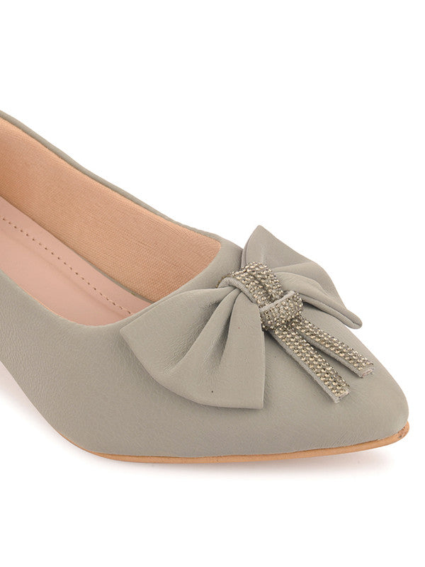 Handcrafted juttis, heels, bellies, flats, and mules for weddings, festivals, and daily wear – DESI COLOUR