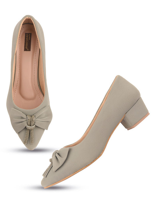 Handcrafted juttis, heels, bellies, flats, and mules for weddings, festivals, and daily wear – DESI COLOUR