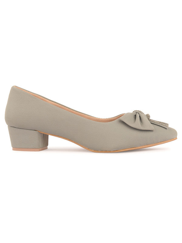 Handcrafted juttis, heels, bellies, flats, and mules for weddings, festivals, and daily wear – DESI COLOUR