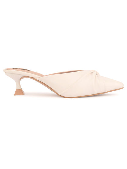 Handcrafted juttis, heels, bellies, flats, and mules for weddings, festivals, and daily wear – DESI COLOUR
