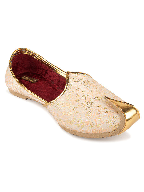 Handcrafted juttis, heels, bellies, flats, and mules for weddings, festivals, and daily wear – DESI COLOUR
