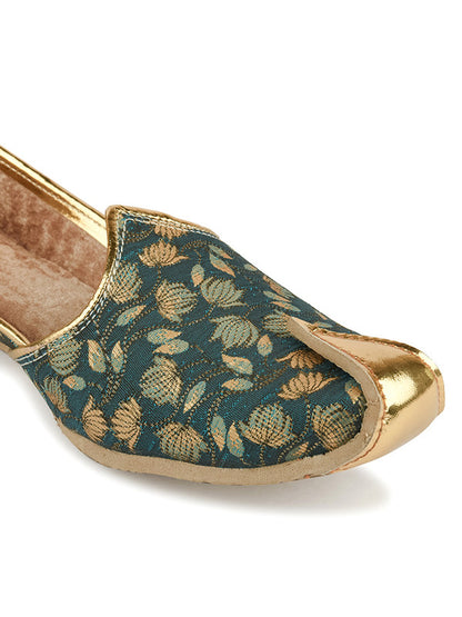 Handcrafted juttis, heels, bellies, flats, and mules for weddings, festivals, and daily wear – DESI COLOUR