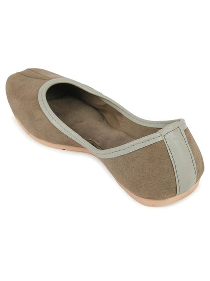 Handcrafted juttis, heels, bellies, flats, and mules for weddings, festivals, and daily wear – DESI COLOUR