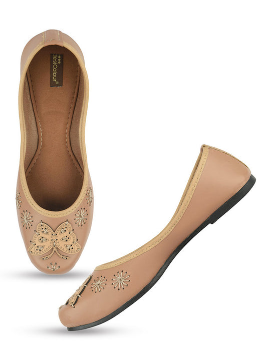 Handcrafted juttis, heels, bellies, flats, and mules for weddings, festivals, and daily wear – DESI COLOUR
