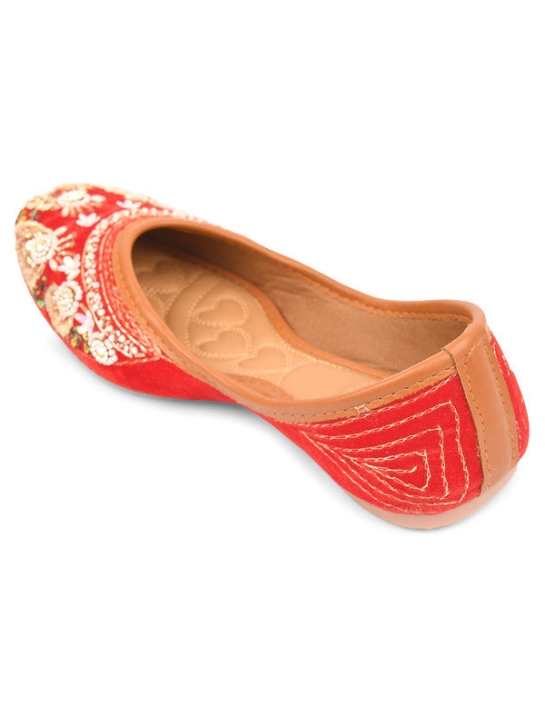 Handcrafted juttis, heels, bellies, flats, and mules for weddings, festivals, and daily wear – DESI COLOUR