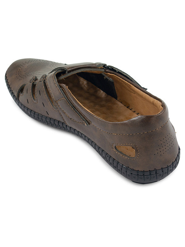 Handcrafted juttis, heels, bellies, flats, and mules for weddings, festivals, and daily wear – DESI COLOUR