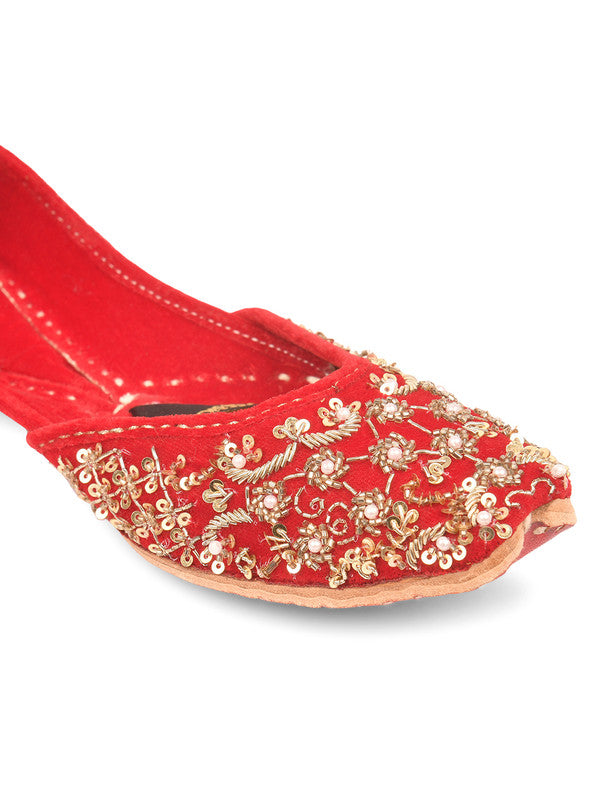 Handcrafted juttis, heels, bellies, flats, and mules for weddings, festivals, and daily wear – DESI COLOUR
