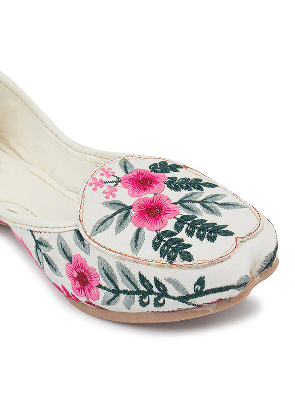 Handcrafted juttis, heels, bellies, flats, and mules for weddings, festivals, and daily wear – DESI COLOUR