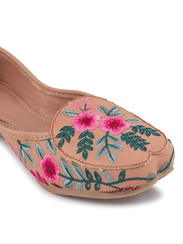 Handcrafted juttis, heels, bellies, flats, and mules for weddings, festivals, and daily wear – DESI COLOUR