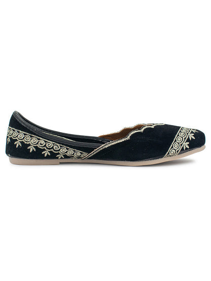 Handcrafted juttis, heels, bellies, flats, and mules for weddings, festivals, and daily wear – DESI COLOUR