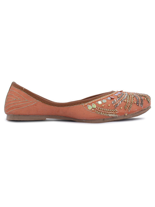 Handcrafted juttis, heels, bellies, flats, and mules for weddings, festivals, and daily wear – DESI COLOUR