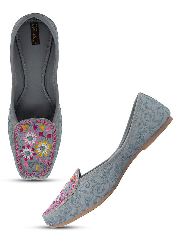 Handcrafted juttis, heels, bellies, flats, and mules for weddings, festivals, and daily wear – DESI COLOUR