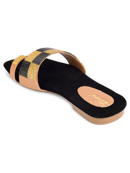 DESI COLOUR Women Gold Ethnic Punjabi Jutti