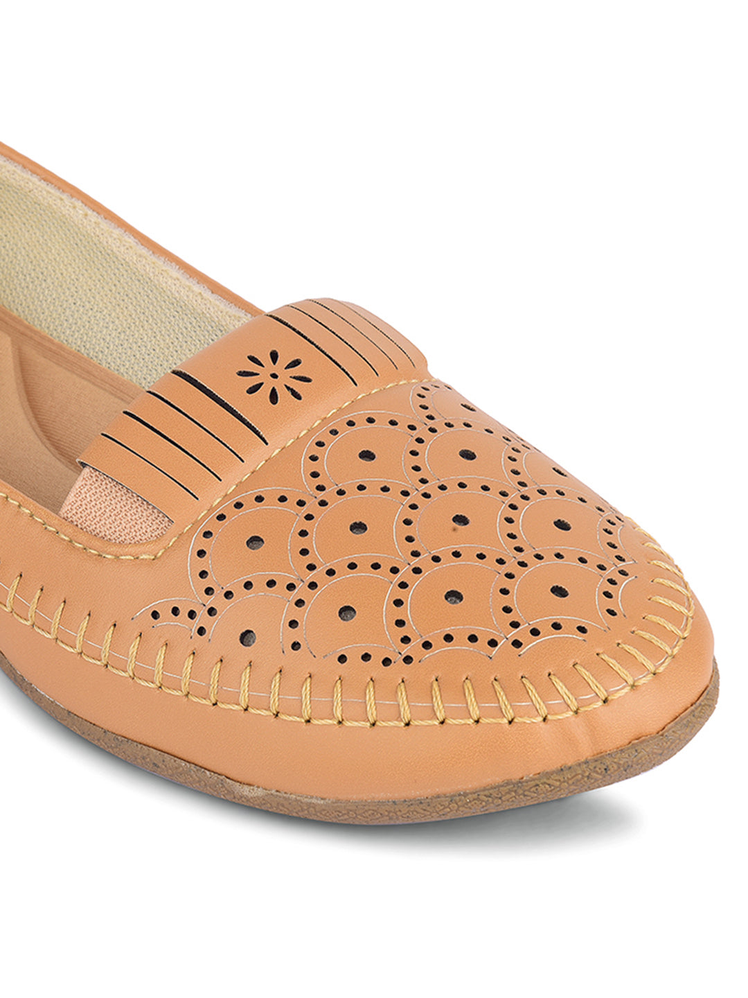 DESI COLOUR Women Tan Ethnic Punjabi Jutti