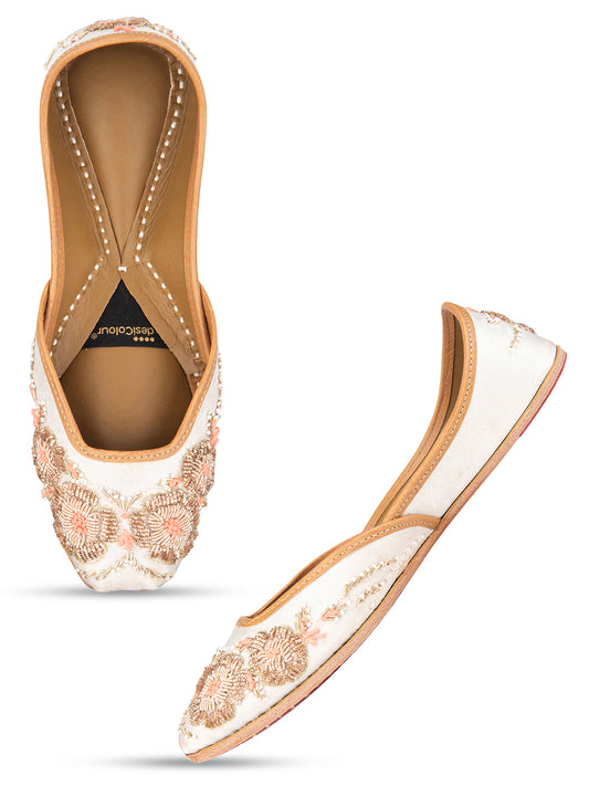 White Flower Dabka Mojari