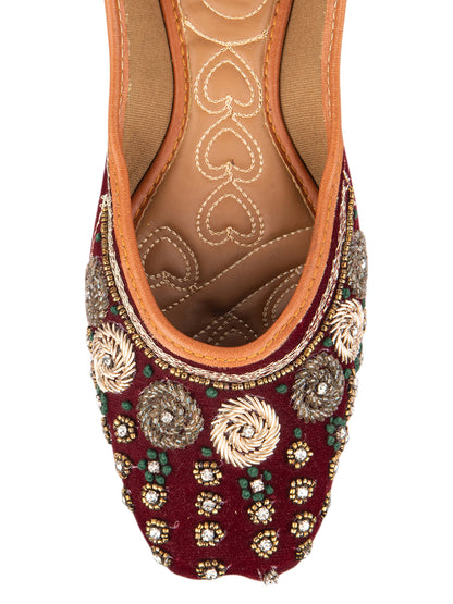 Maroon Dabka work Mojari