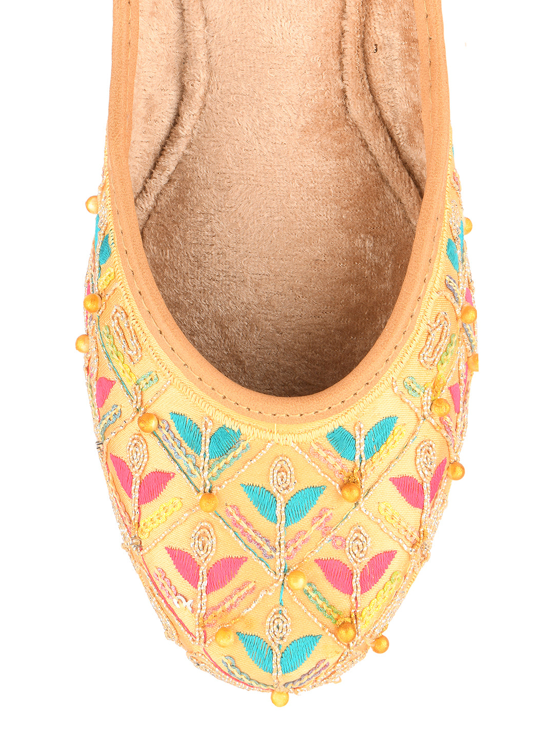 DESI COLOUR Women Yellow Ethnic Punjabi Jutti