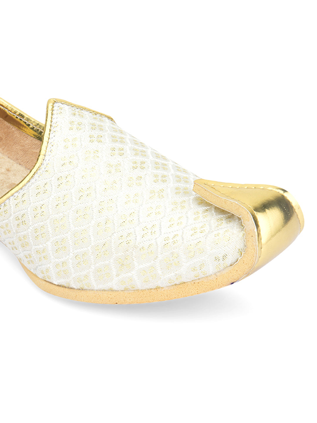 DESI COLOUR Mens Gold Ethnic Footwear/Punjabi Jutti