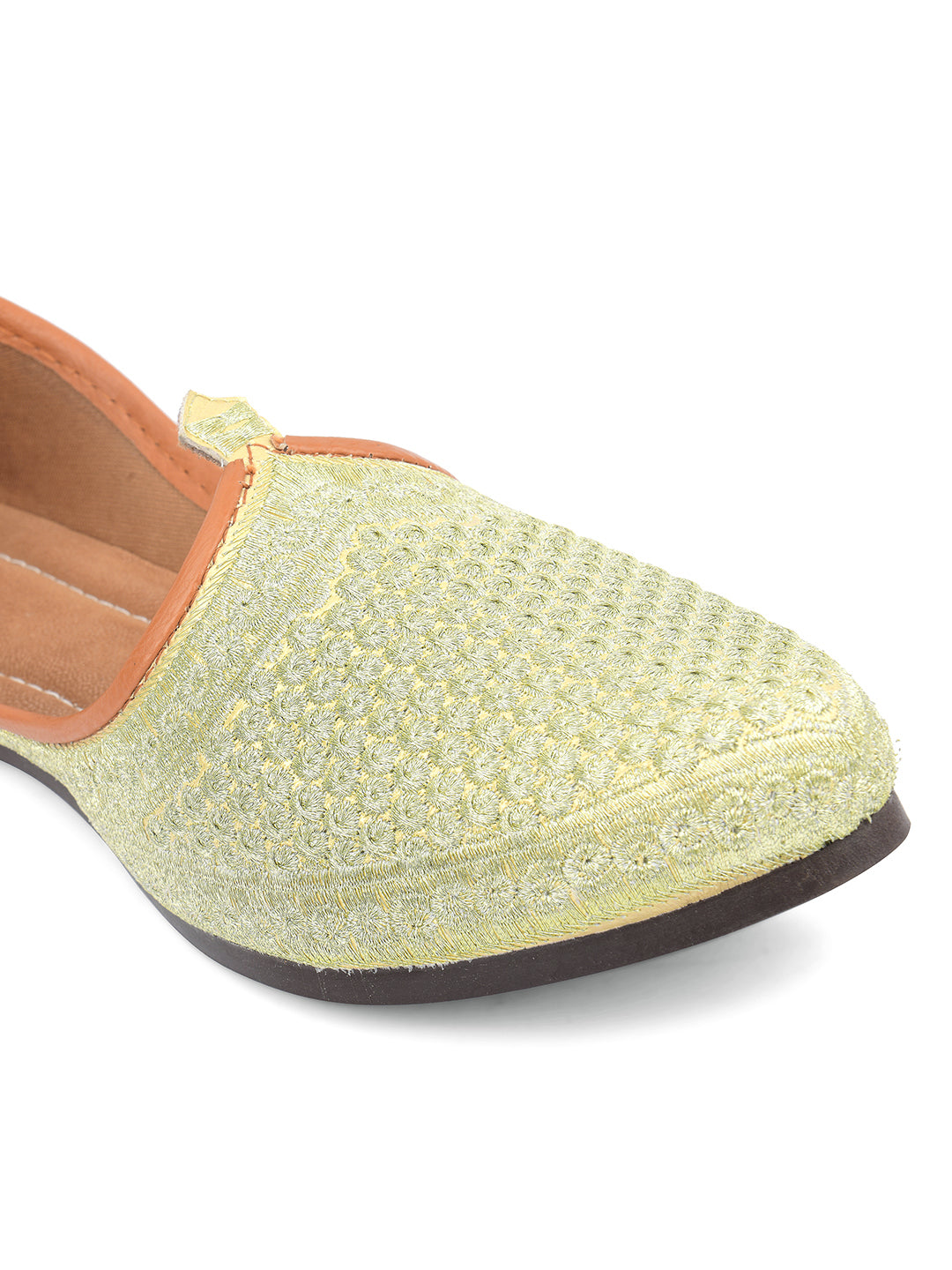Mens Gold Ethnic Footwear/Punjabi Jutti – Desi Colour