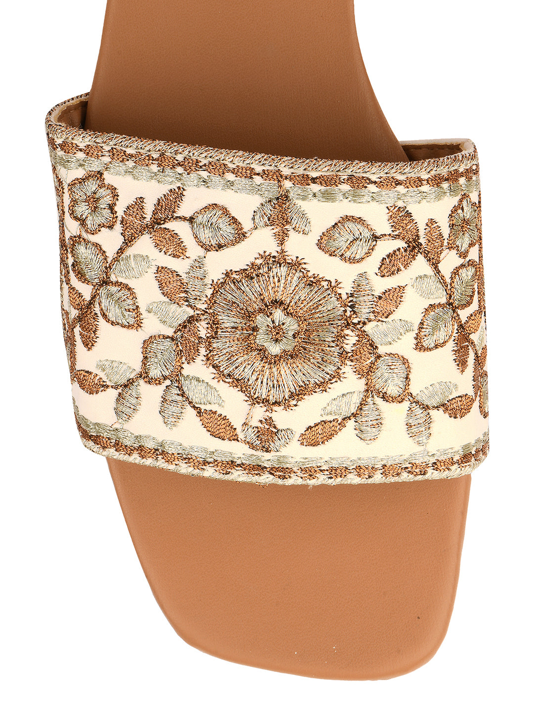 DESI COLOUR Women Beige Ethnic Punjabi Jutti