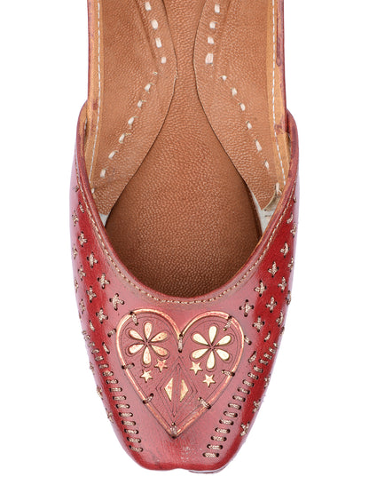 DESI COLOUR Women Maroon Ethnic Punjabi Jutti