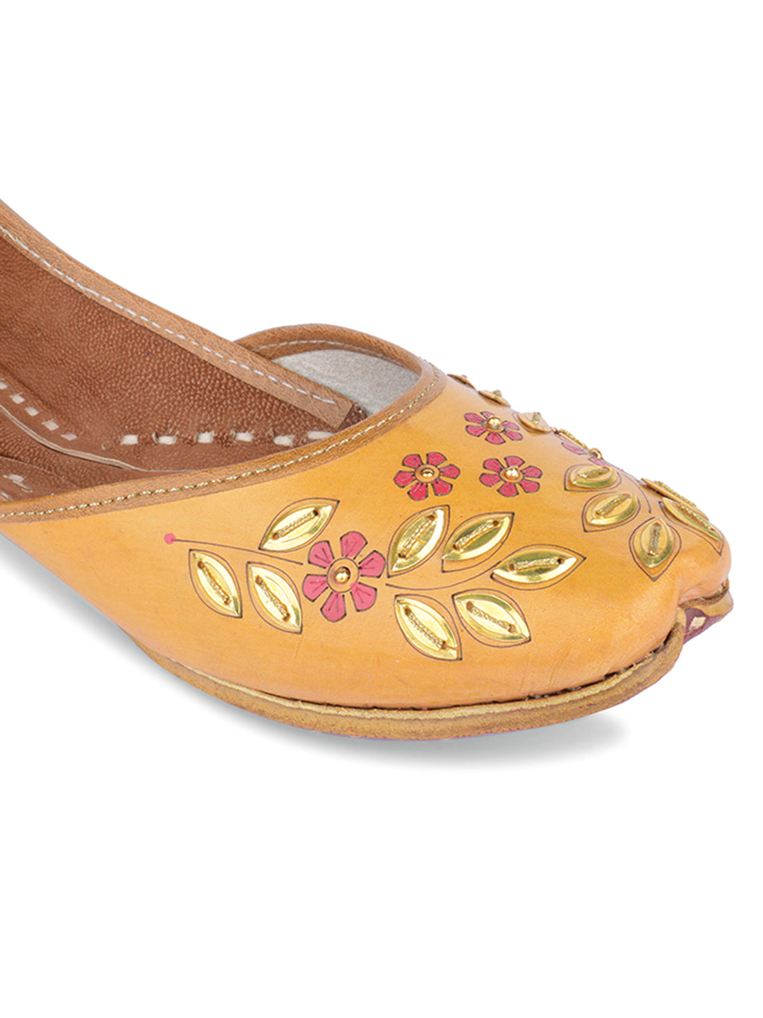 DESI COLOUR Women Tan Ethnic Punjabi Jutti