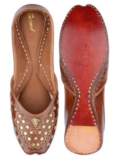 DESI COLOUR Women Brown Ethnic Punjabi Jutti