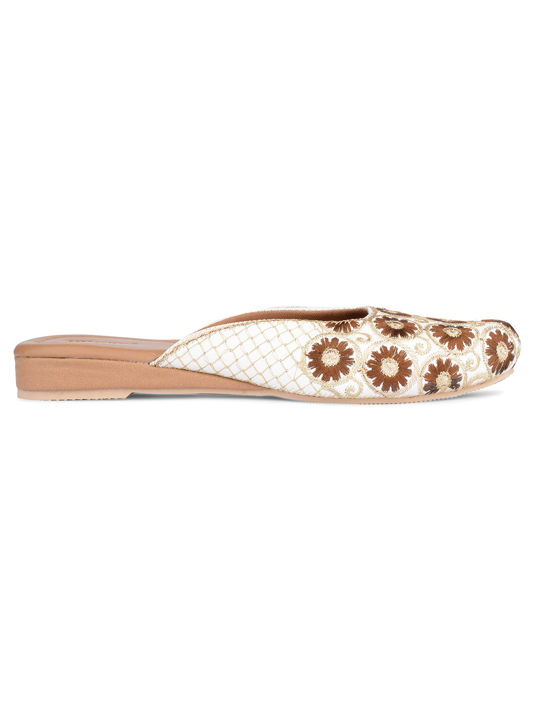 DESI COLOUR Women Brown Ethnic Punjabi Jutti