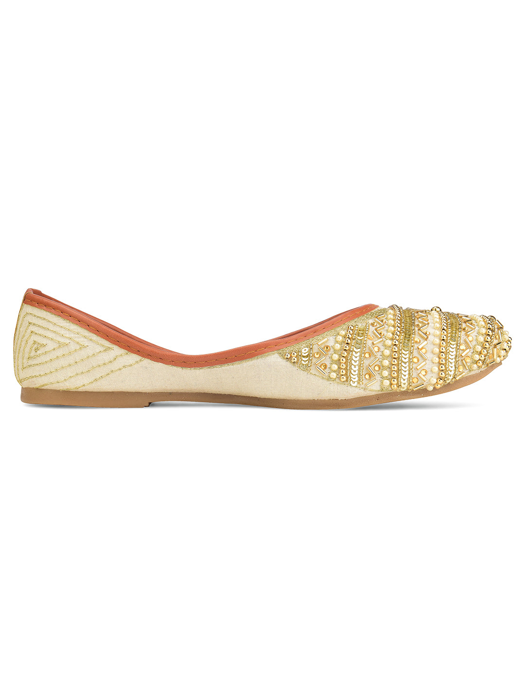 DESI COLOUR Women Gold Ethnic Punjabi Jutti