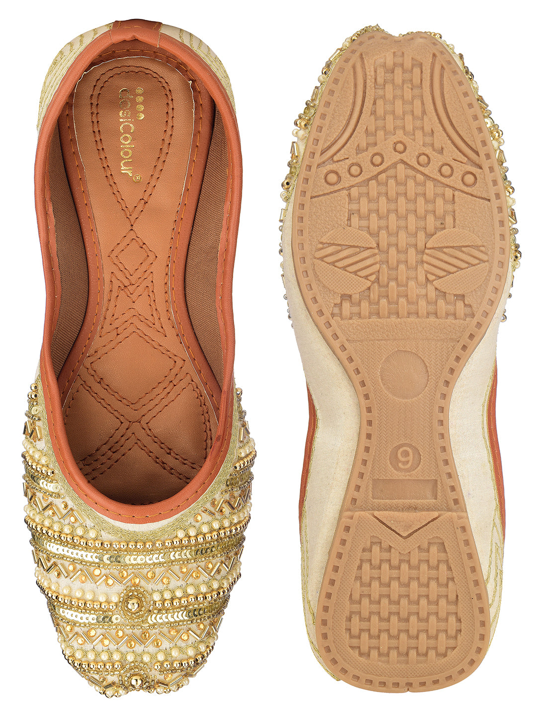 DESI COLOUR Women Gold Ethnic Punjabi Jutti