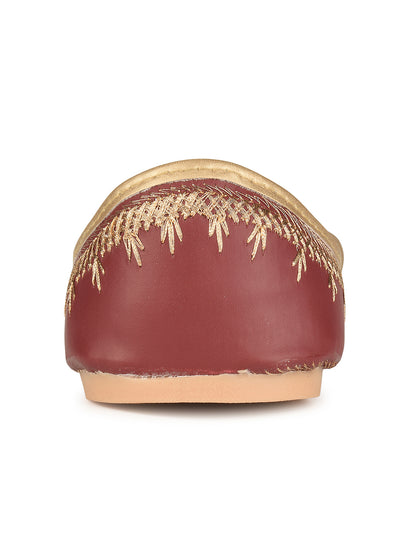 Maroon Tone Embroidered Ethnic Jutti for Women