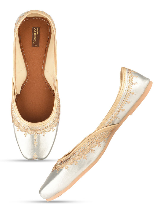 Silver Tone Embroidered Ethnic Jutti for Women