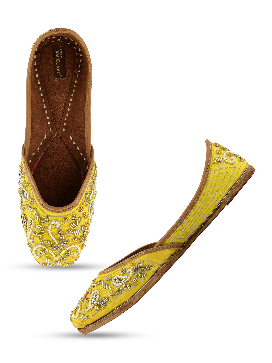 DESI COLOUR Women Yellow Ethnic Punjabi Jutti
