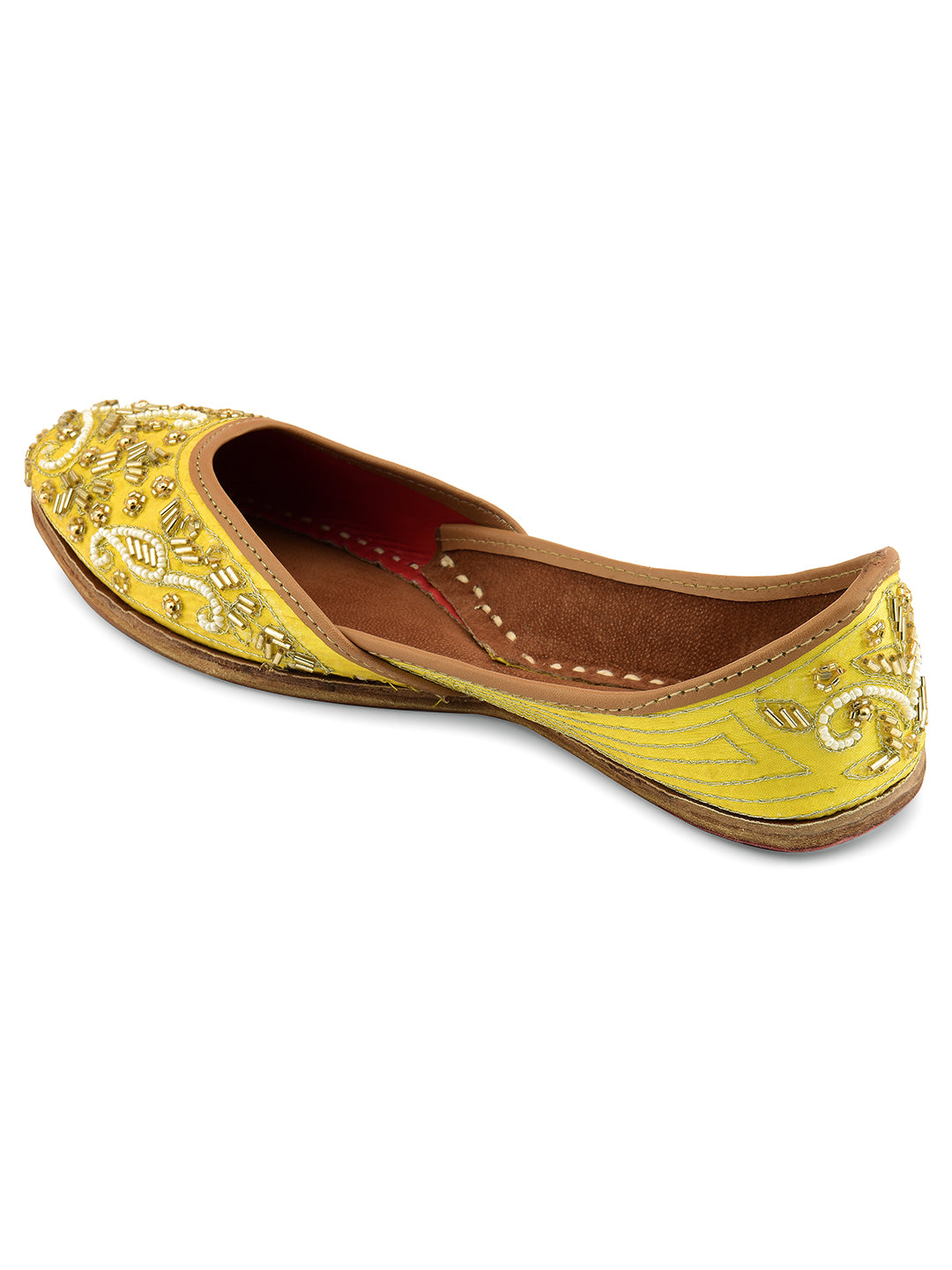 DESI COLOUR Women Yellow Ethnic Punjabi Jutti