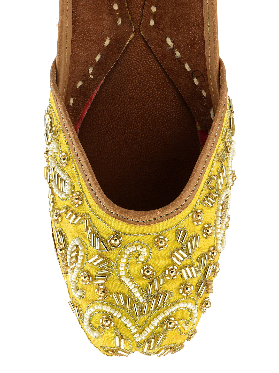 DESI COLOUR Women Yellow Ethnic Punjabi Jutti