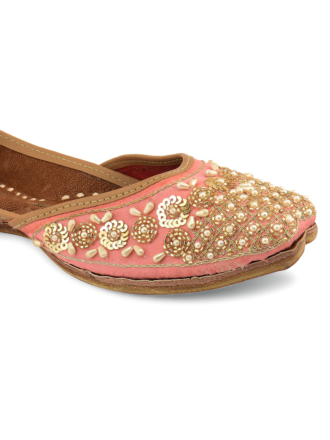 DESI COLOUR Women Peach Ethnic Punjabi Jutti