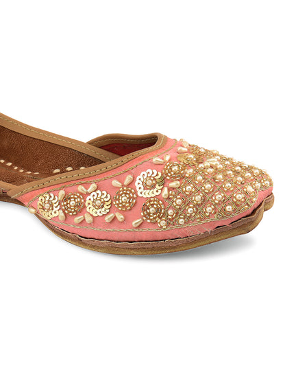 DESI COLOUR Women Peach Ethnic Punjabi Jutti