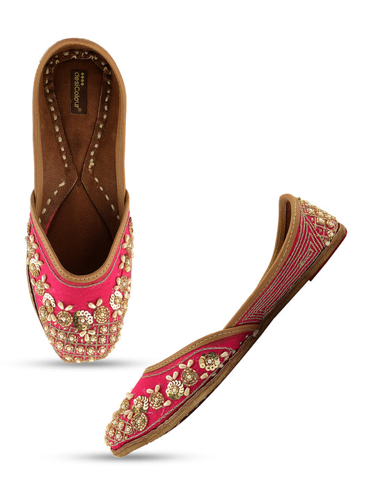 DESI COLOUR Women Peach Ethnic Punjabi Jutti