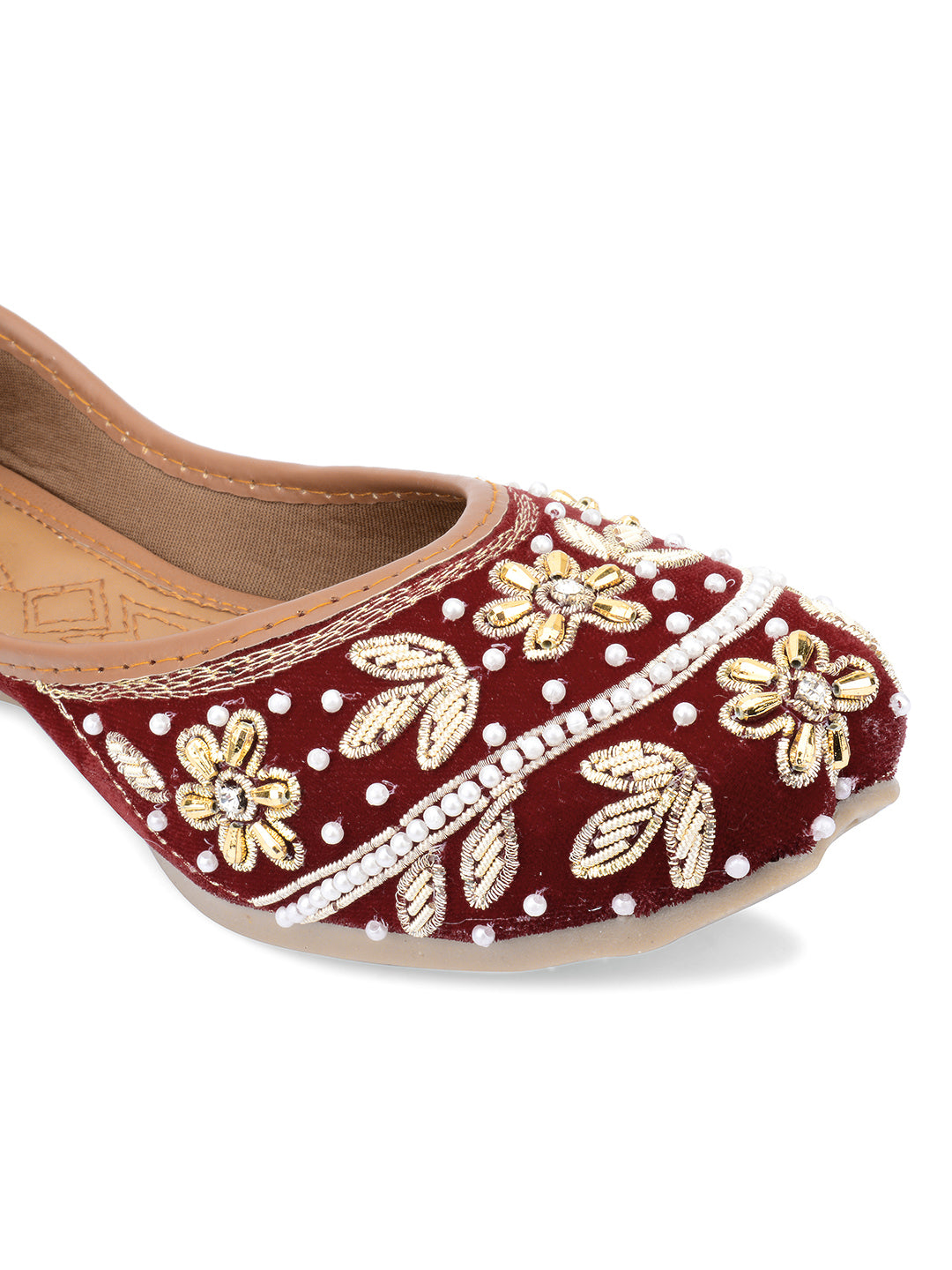 DESI COLOUR Women Maroon Ethnic Punjabi Jutti