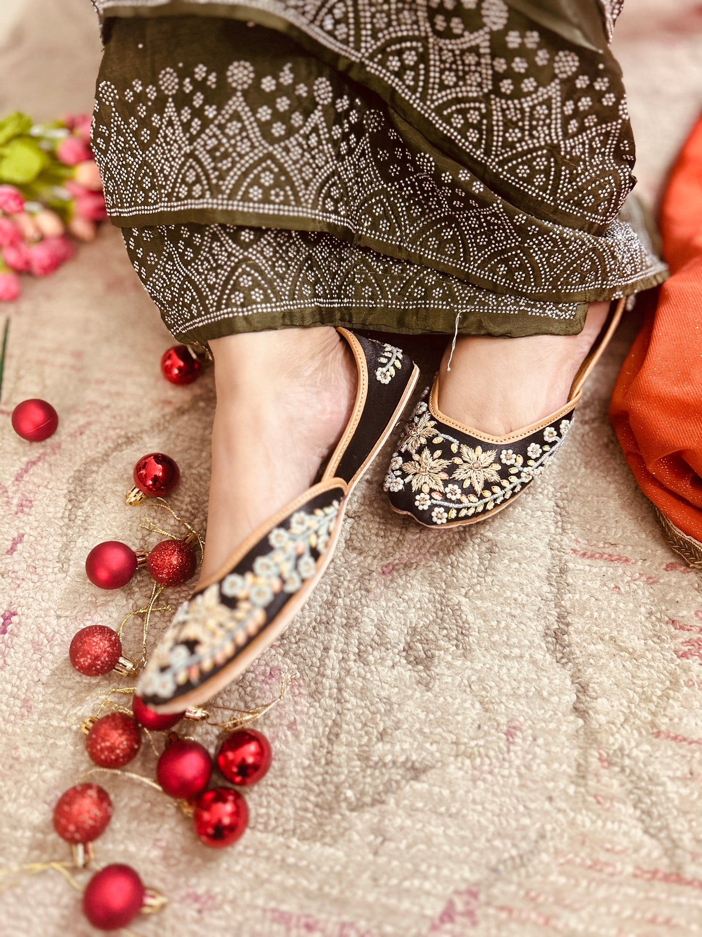 Aarna Black Bridal Leather Mojari with Dabka Work for Women